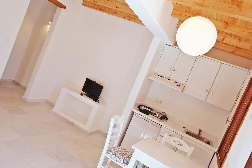 Katerina Suites 阿吉奥斯普罗科皮奥斯 外观 照片